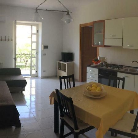 Casa Vacanze Il Gelsomino Patti Exterior foto